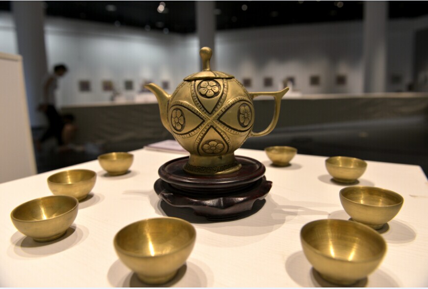 作品《33cm仿传世铜鼓》